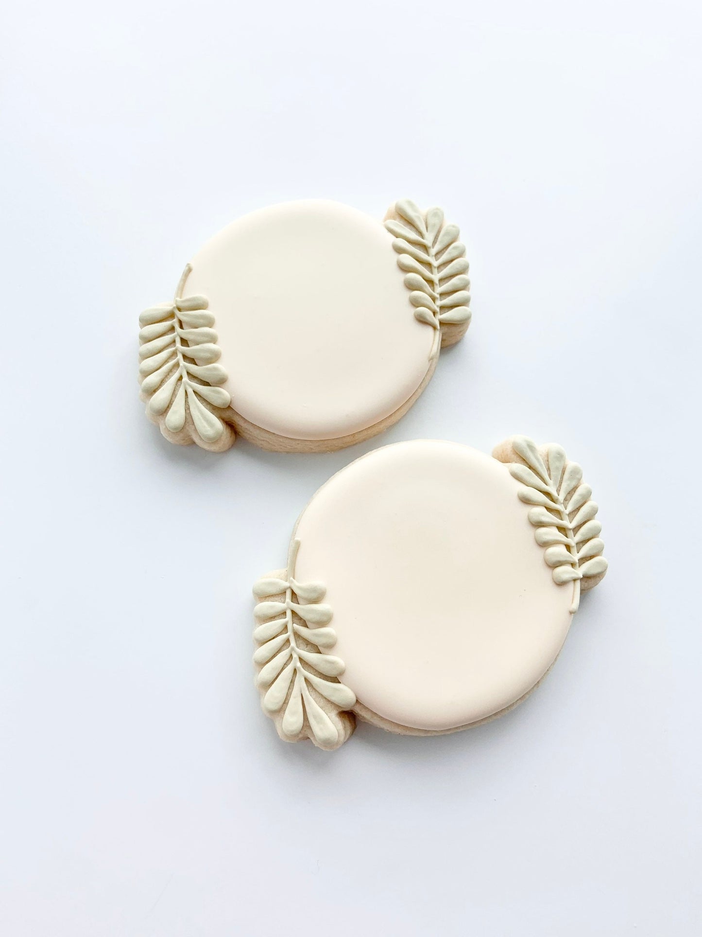Double Leaf Circle Cookie Cutter