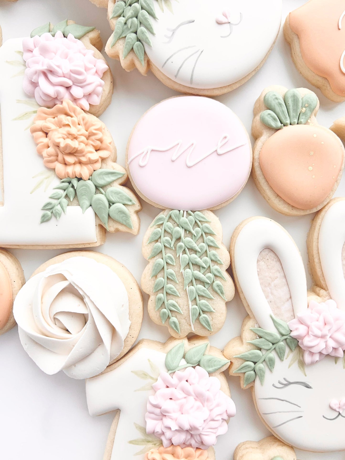 Balloon with Hanging Greenery Cookie Cutter