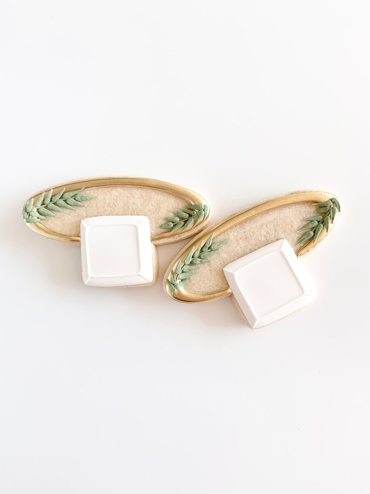 Forward Faced Wedding Ring Cookie Cutter