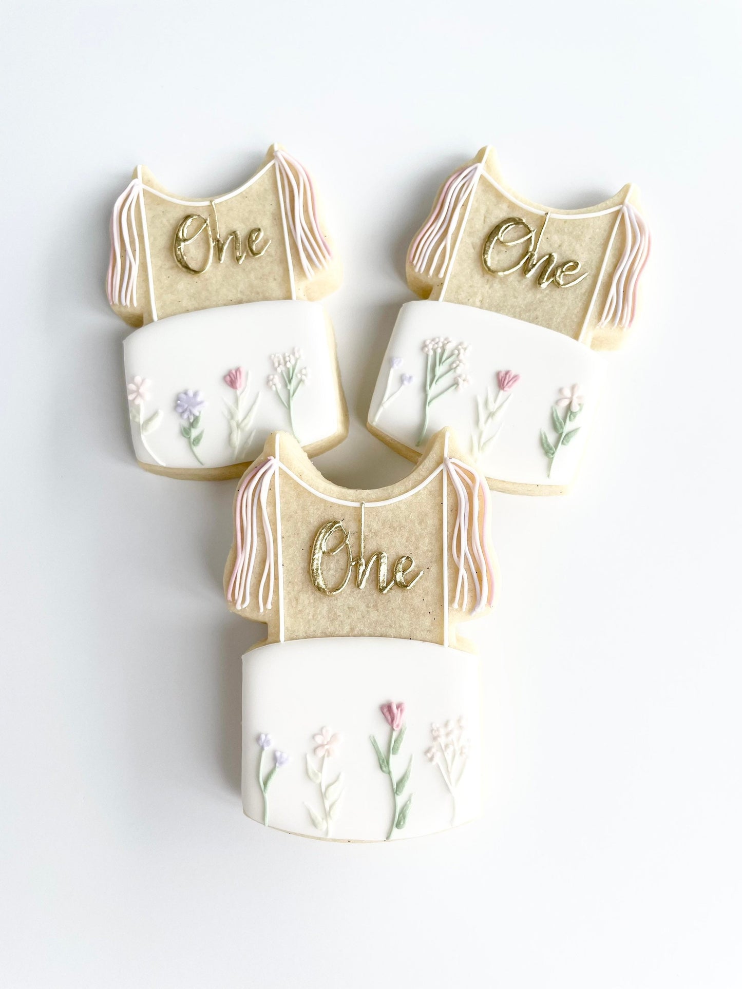 Cake with Banner Cookie Cutter